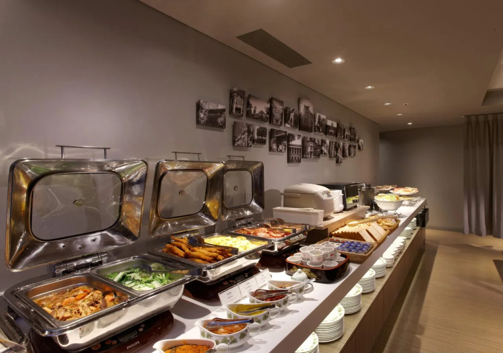 Royal Inn Taipei Linsen - Huashan 1914 Creative Park