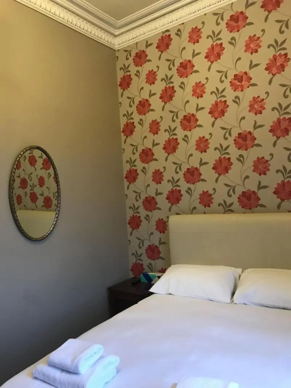 Alexander Guest House
