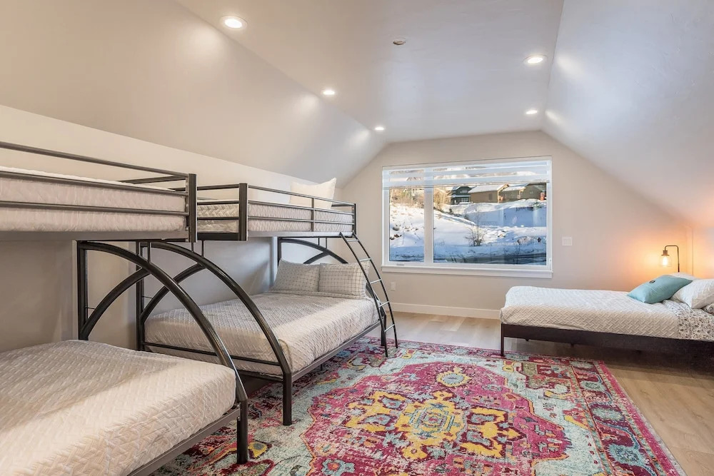 845 Mill Run Court 5 Bedroom Home by RedAwning