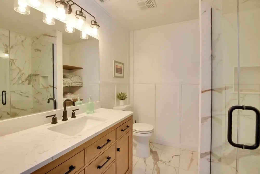 6 Mi to Beaches: Modern Bradenton Getaway!