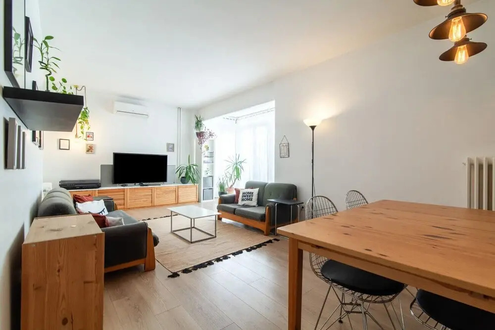 Modern Flat With Central Location in Kadikoy
