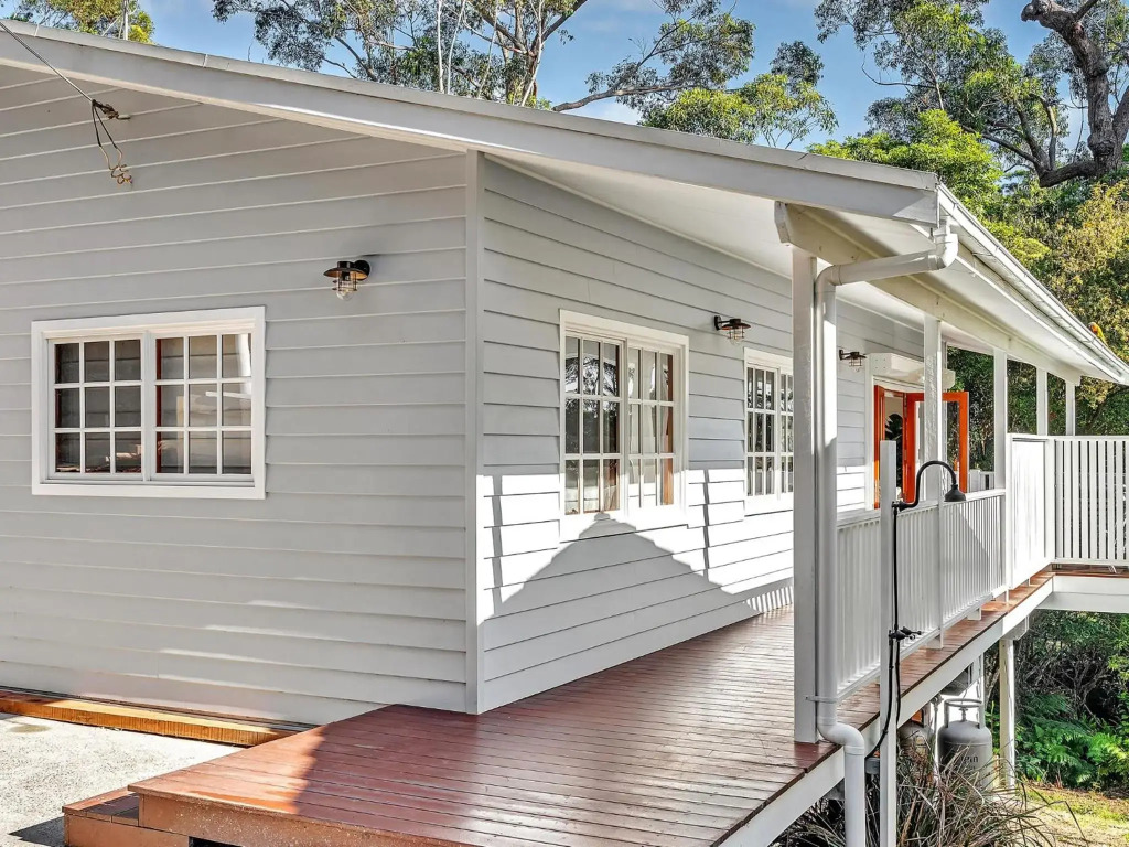 Sea Deck Hyams Beach