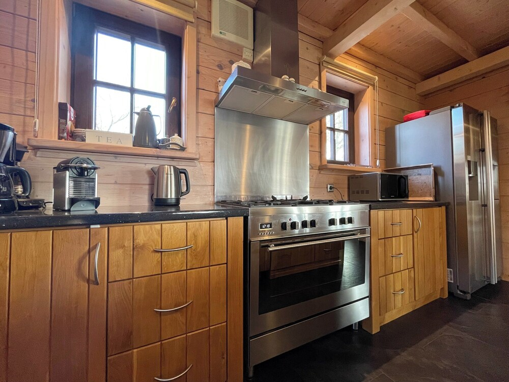 Villa with Sauna & Tub