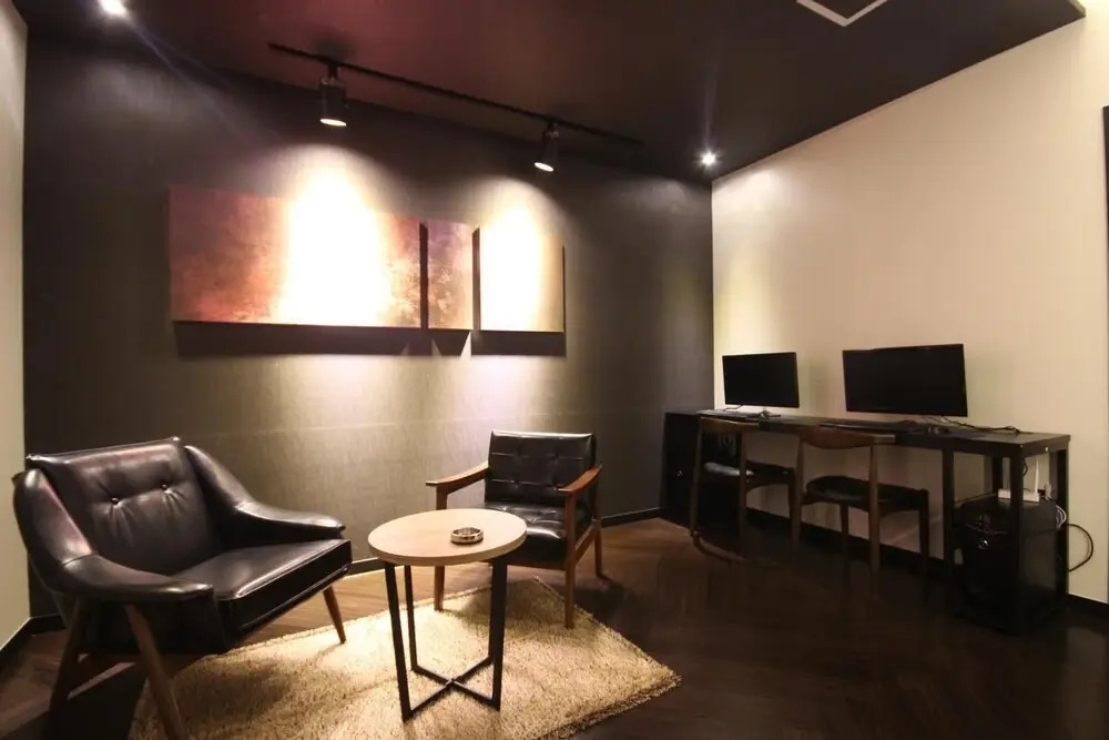 Two Heaven Hotel