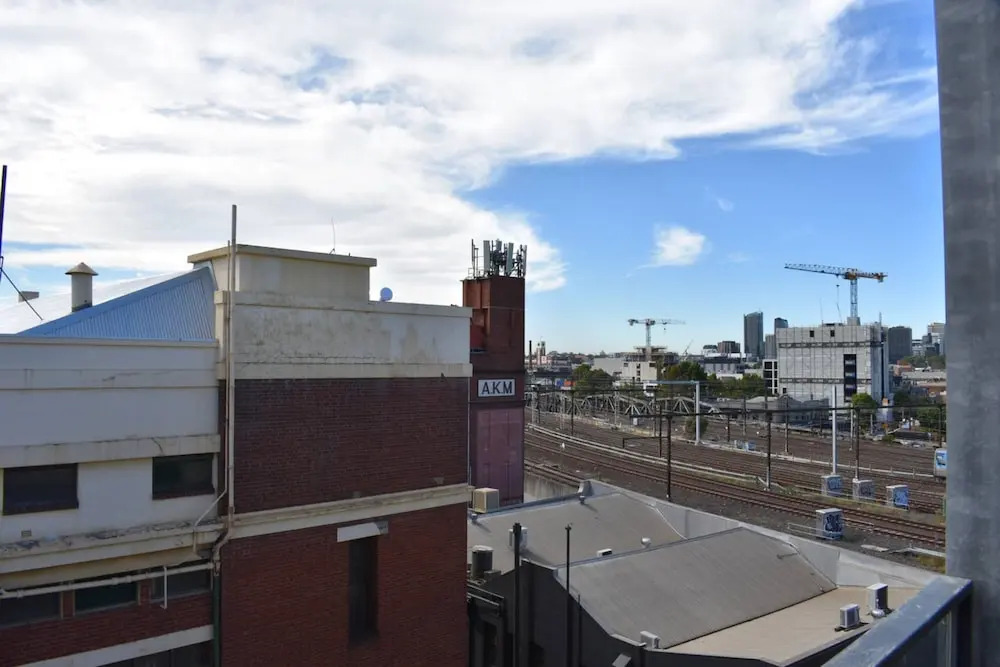 Stylish 1 Bedroom Apartment By Melbourne Park in Richmond