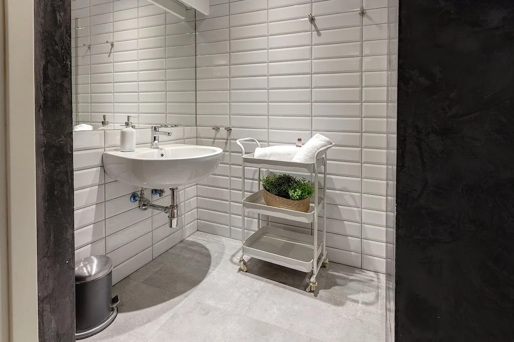 Boheme Apartment by Mamo Florence