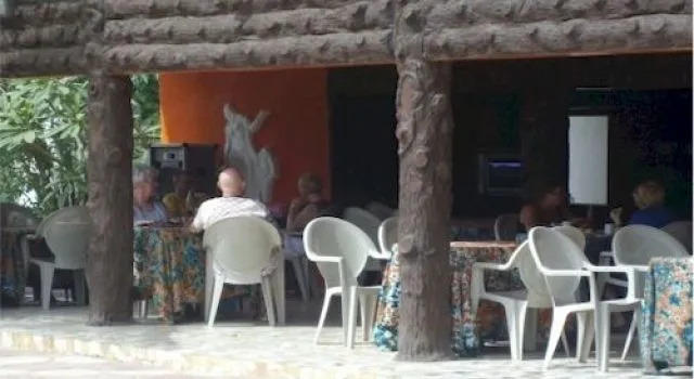 Holiday Beach Club Hotel