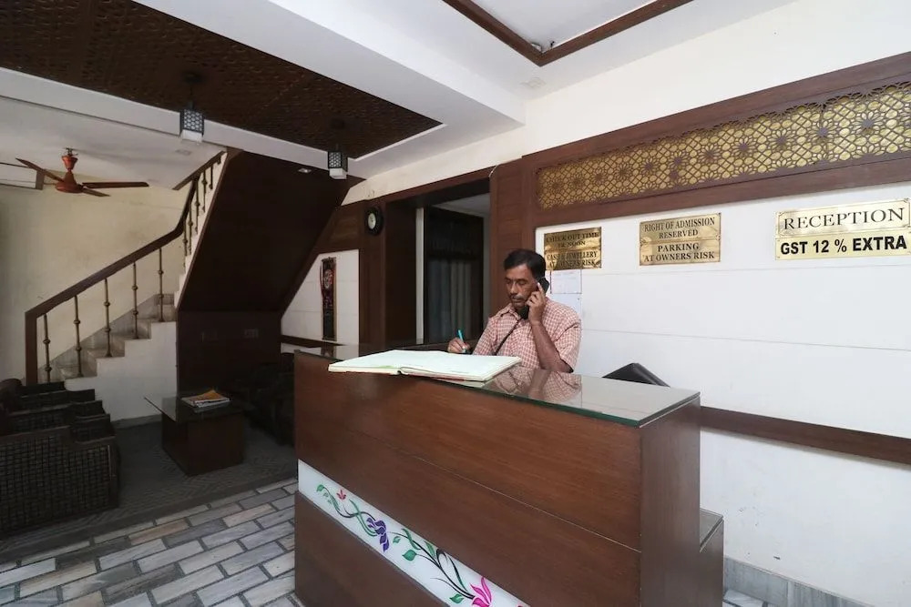 Hotel Amba Inn