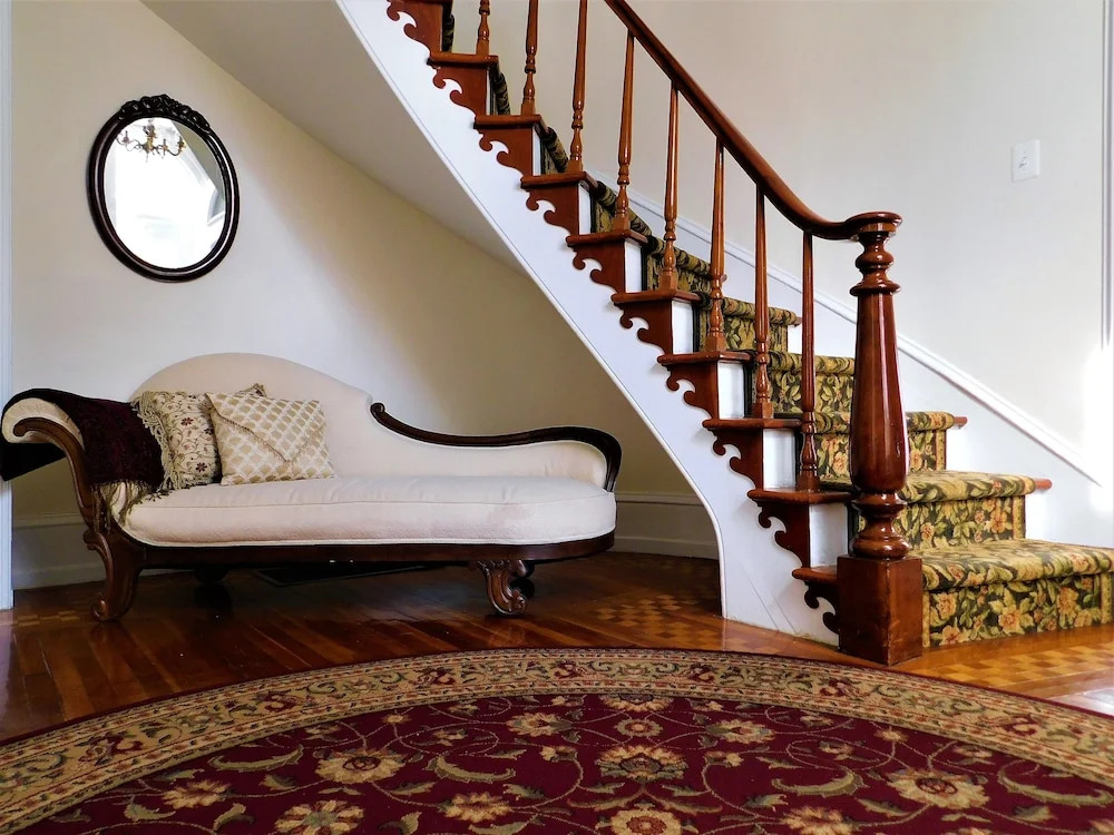 The Rosemont Inn
