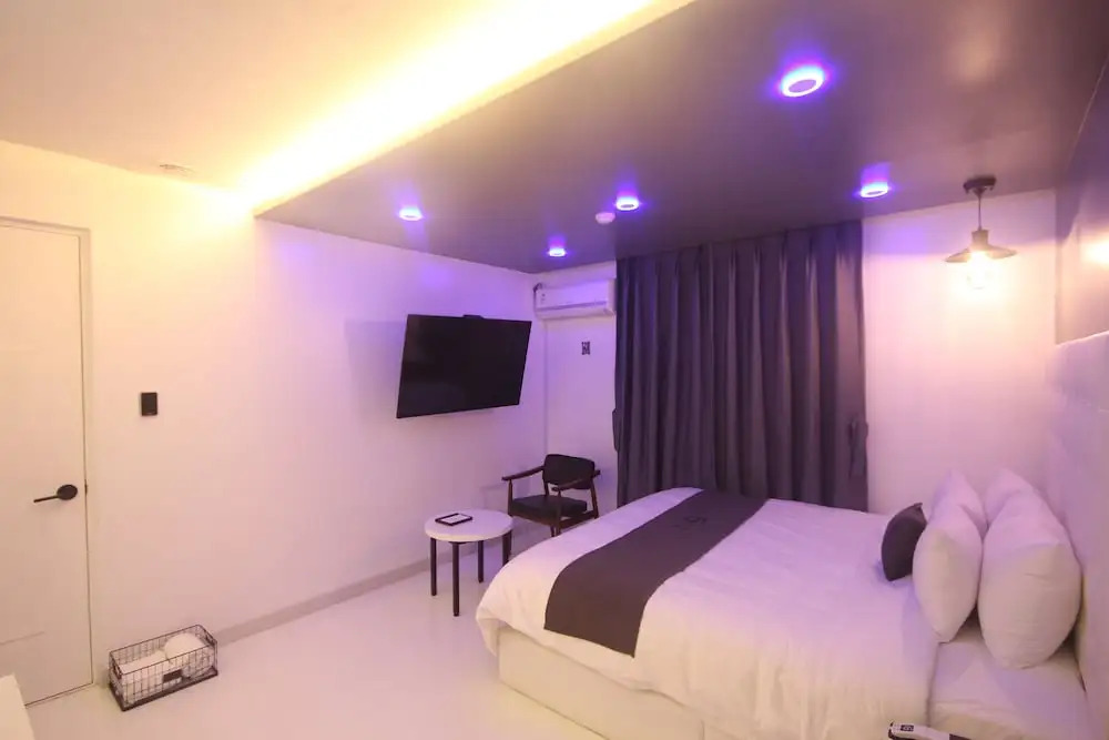Hwamyeong Sky Hotel