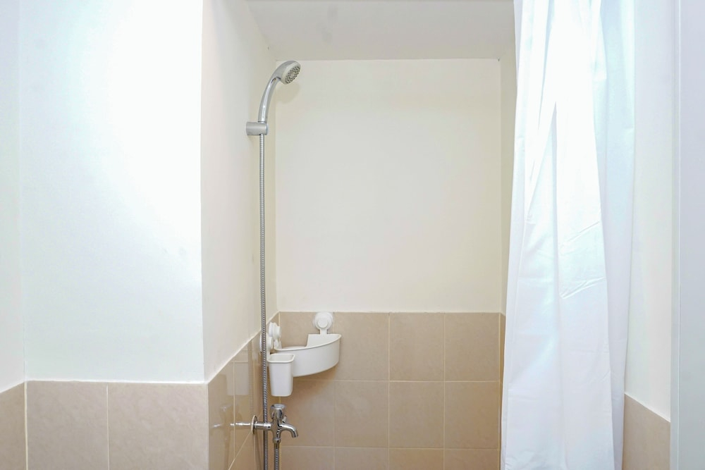 Homelike And Minimalist Studio At Apartment Podomoro Golf View