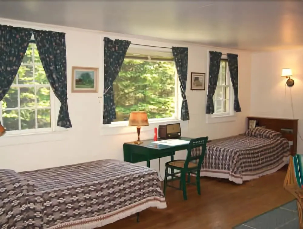 Carriage House - One Bedroom Home