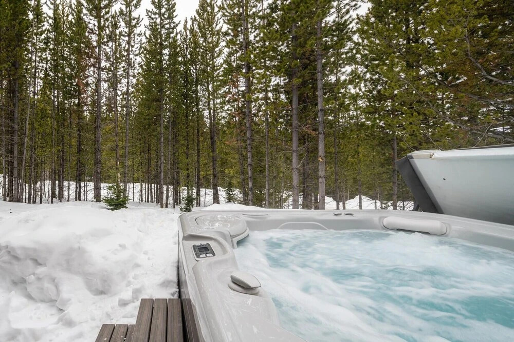 27 Lake Cabin 3 Bedroom Home by Moonlight Basin Lodging