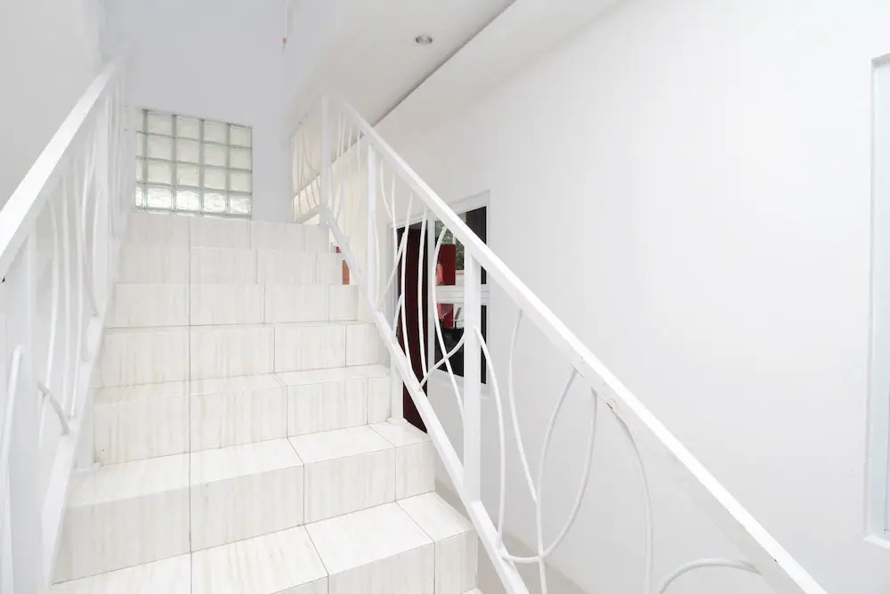 Airy Bandara Ahmad Yani WR Supratman 388 Semarang