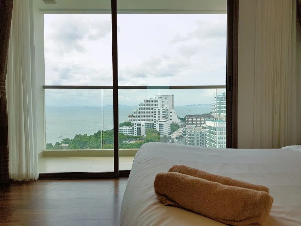 The Peak 1BR-1708 by Pattaya Holiday