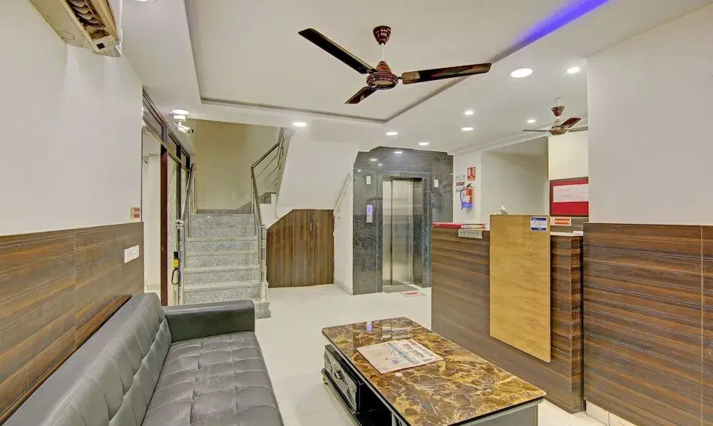 Hotel O JDJ Residency