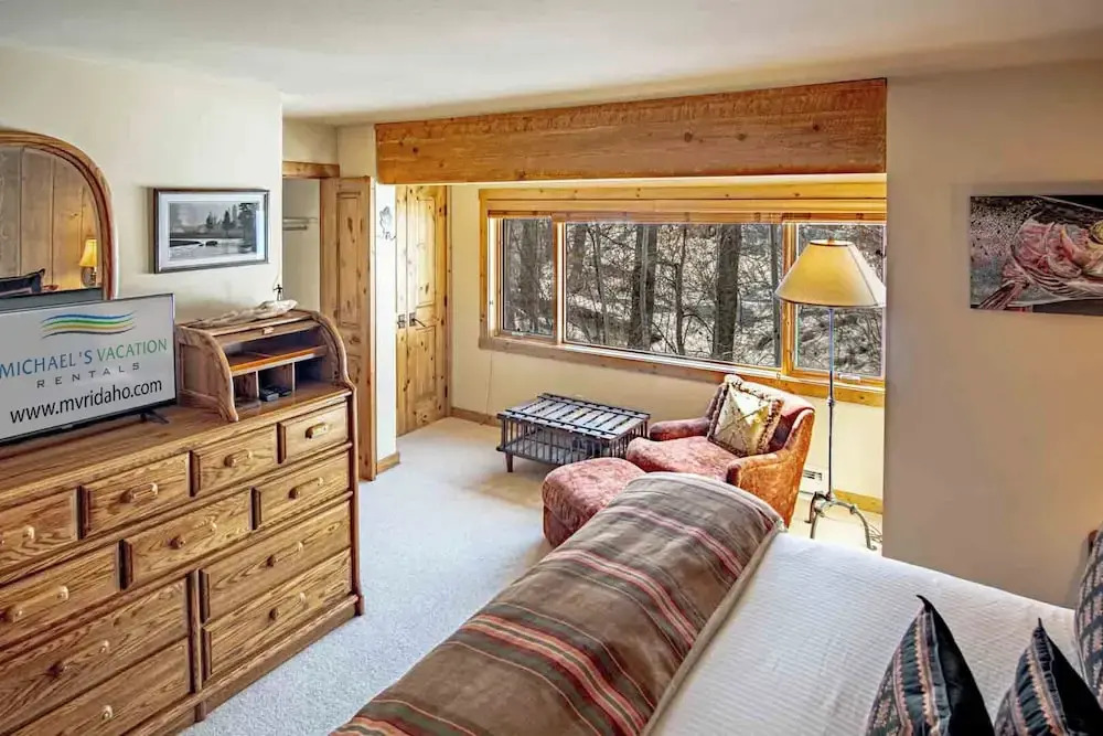 Andora Alpine Retreat - 2BD in Downtown Ketchum