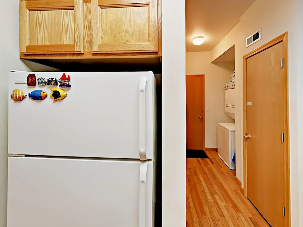 65 Stonegate Cir Townhouse 2 Bedrooms 2.5 Bathrooms Townhouse