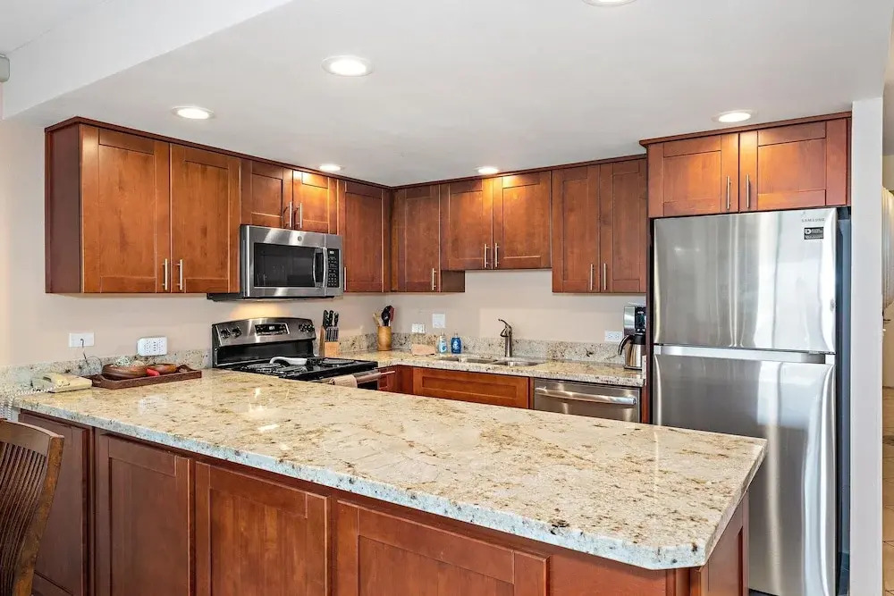 Kamaole Sands 9-301 - Luxurious Renovation, Split AC, Wi-fi, Ocean View Condo