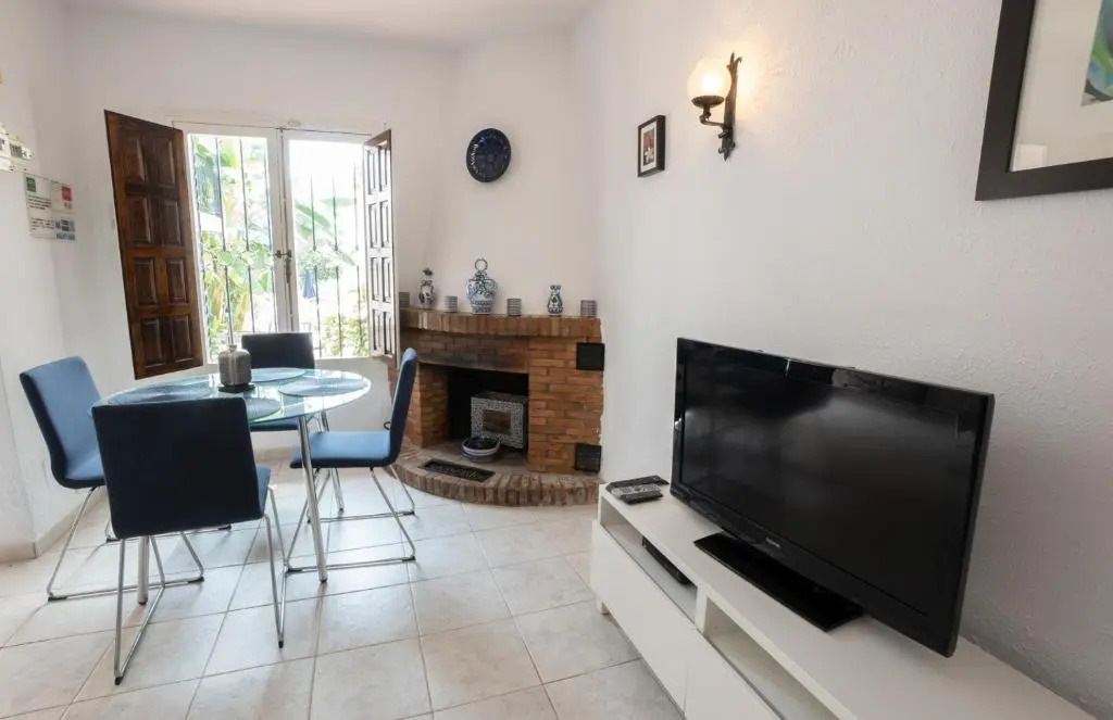 NUEVA NERJA 71 MENYBER