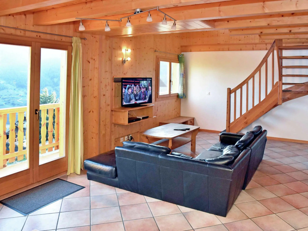 Spacious Chalet near Center of La Tzoumaz