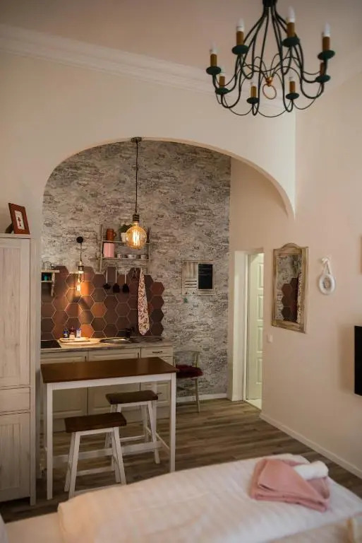 All In Apartman IV
