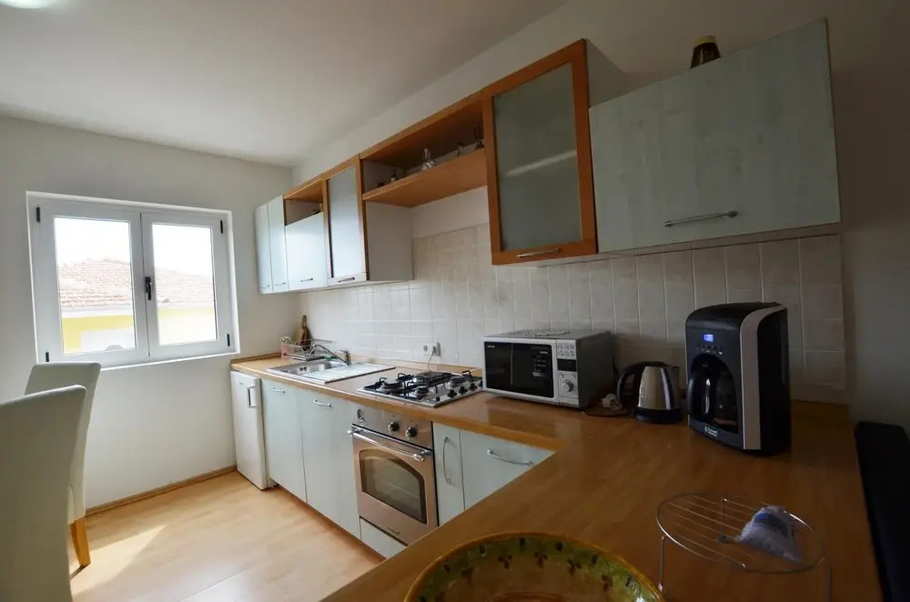 Kliska in Rovinj With 1 Bedrooms and 1 Bathrooms