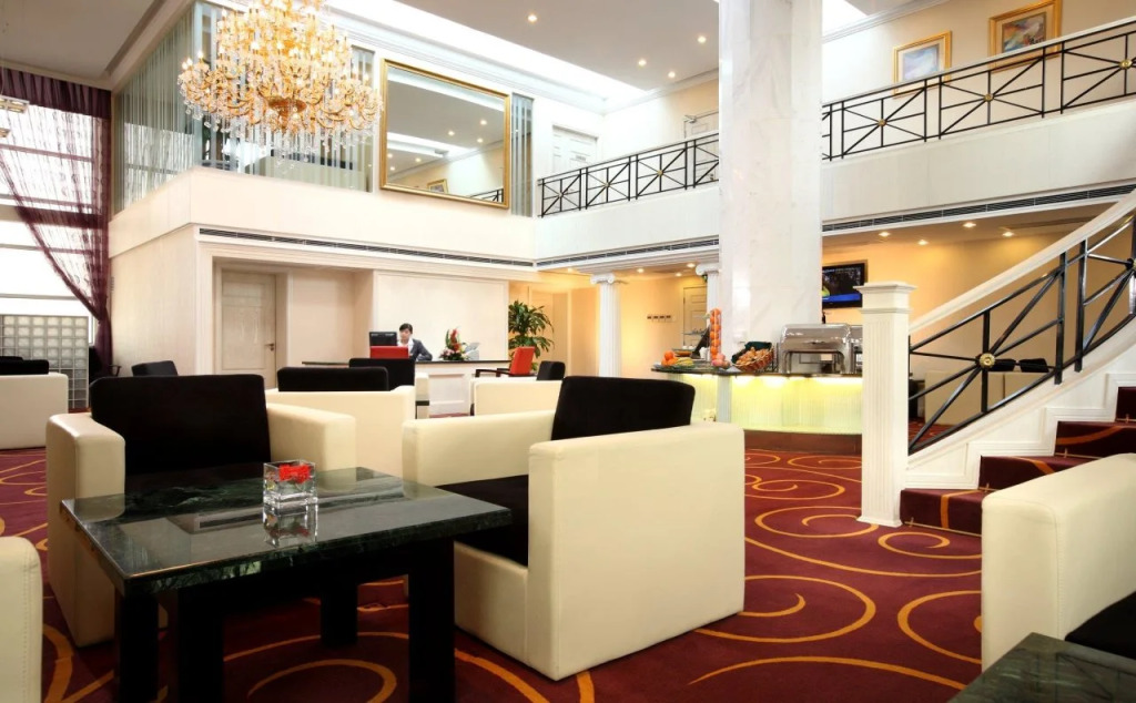 Holiday Inn Downtown Beijing