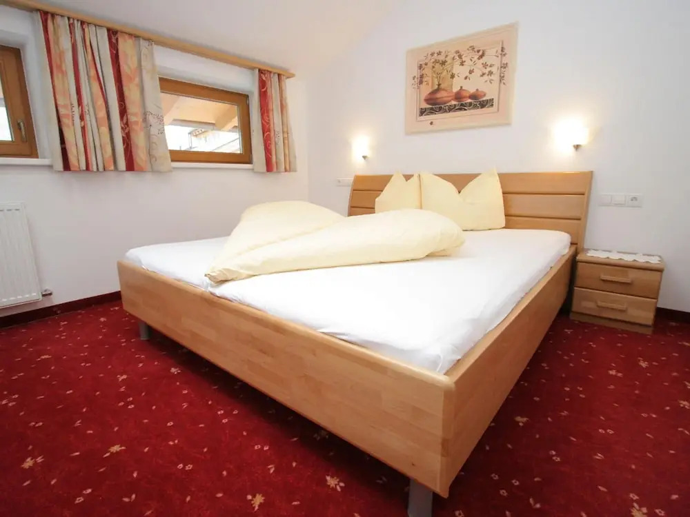Spacious Apartment in Uderns near Ski Area