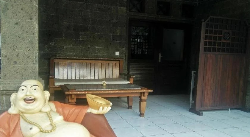 Puri Rai Hotel