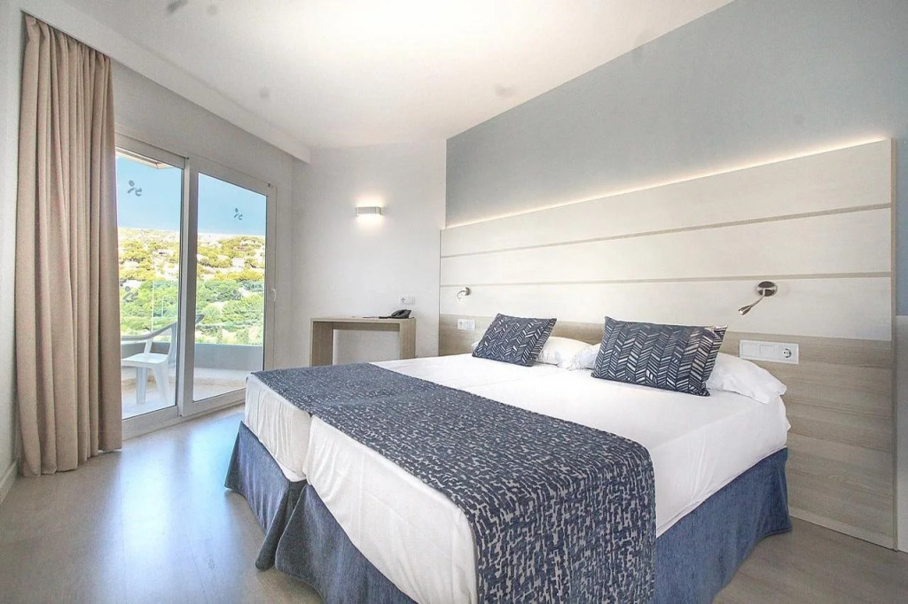 Tomir Portals Suites