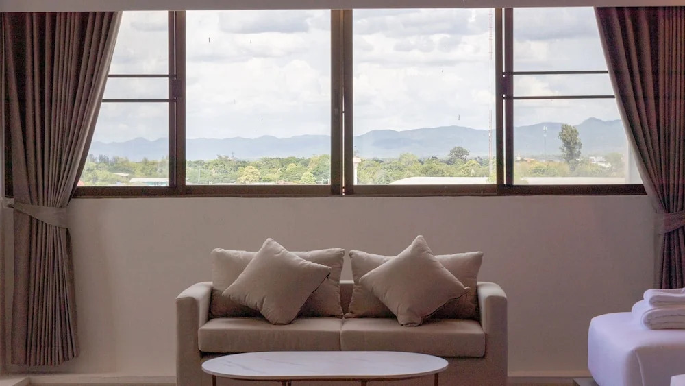 B2 Lampang Boutique & Budget Hotel