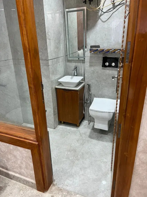 Platinum Service Apartment DLF Cyber City