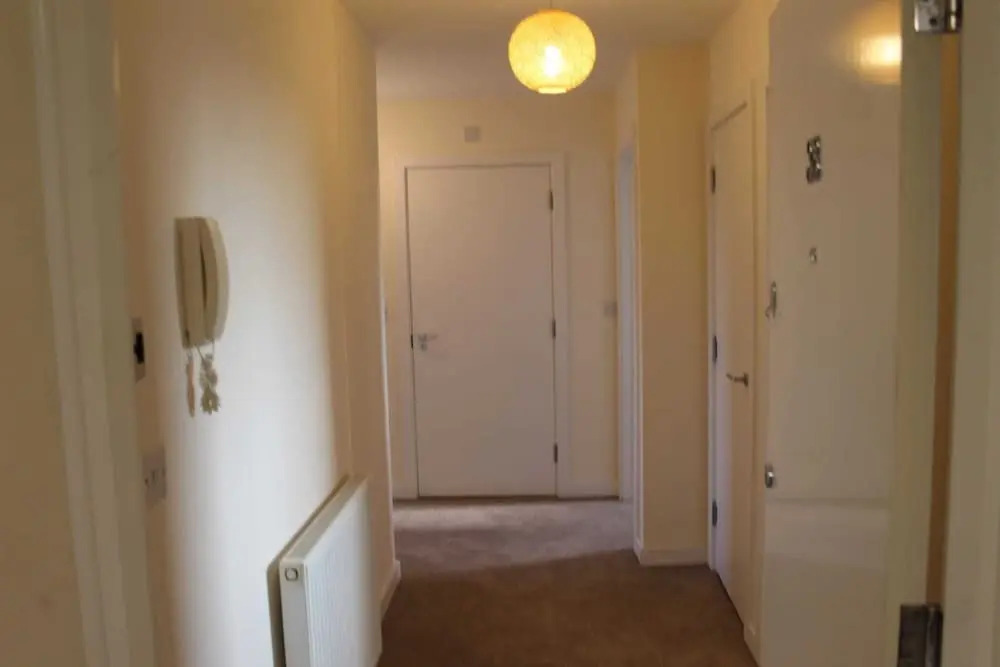 Remarkable 2-bed Apartment in Reading