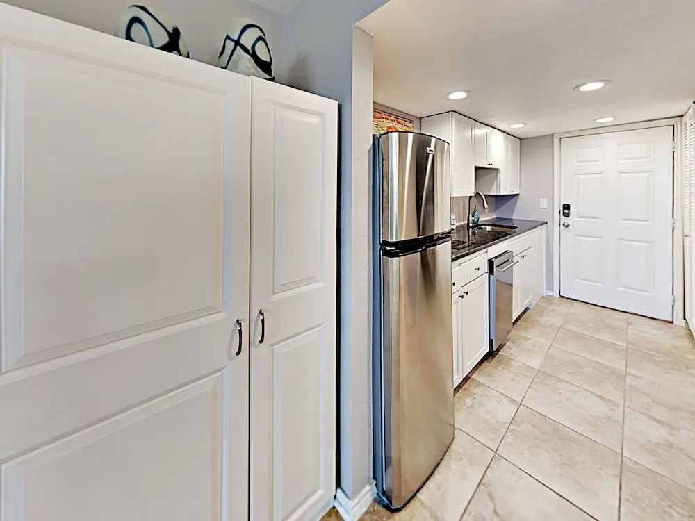 SeaBreeze 136 - 1 Br Condo