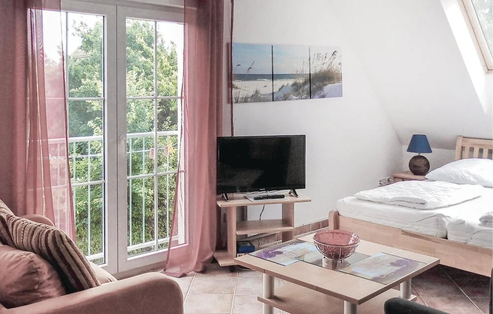 Nice Apartment in Insel Poel OT Gollwitz With 1 Bedrooms