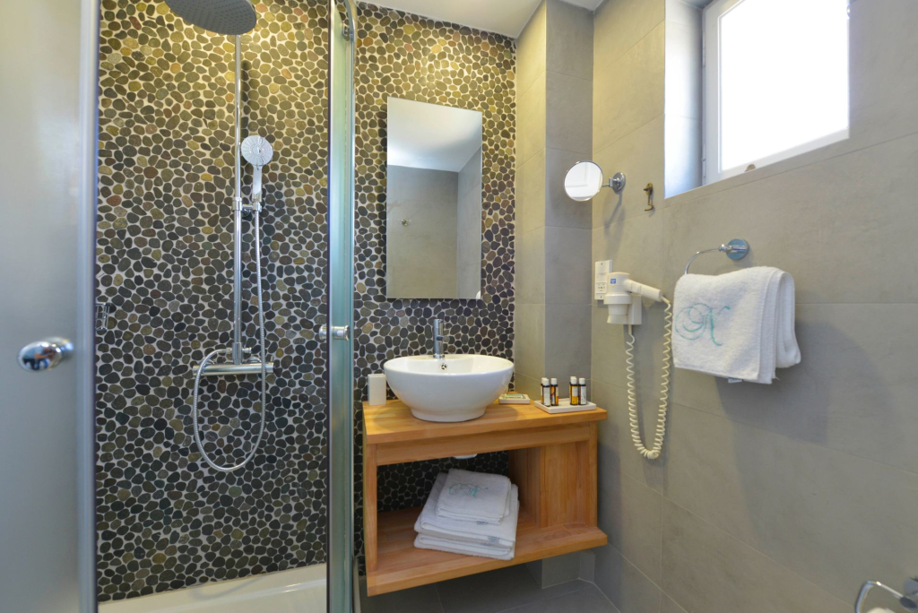 Niriedes Hotel