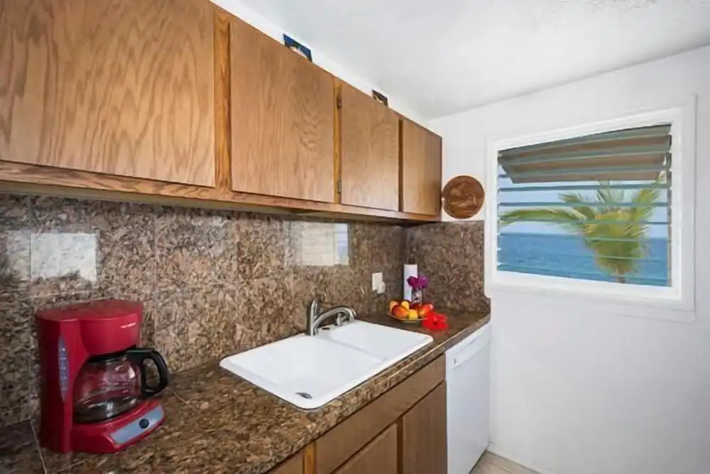 Keauhou Kona Surf and Racquet Club Townhouse# 185