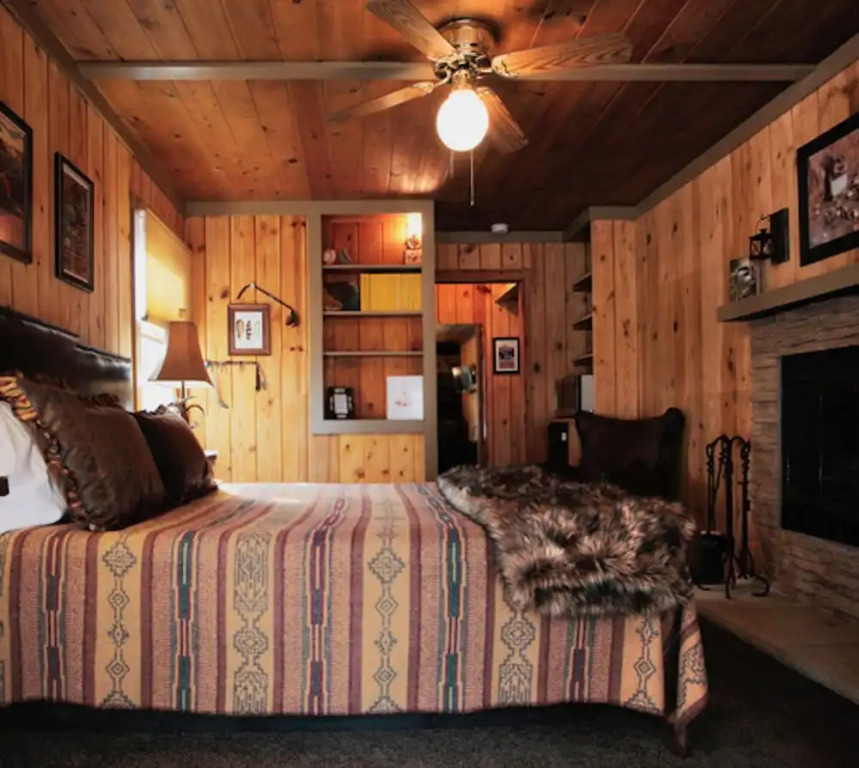 Silver Pines Lodge
