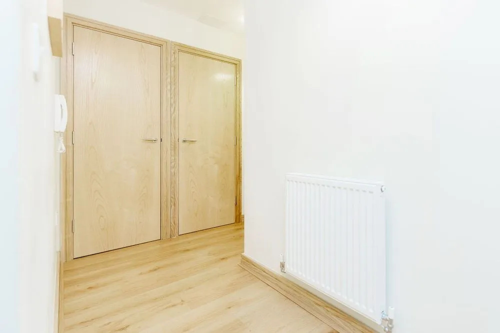 Roomspace Apartments -Westnye House