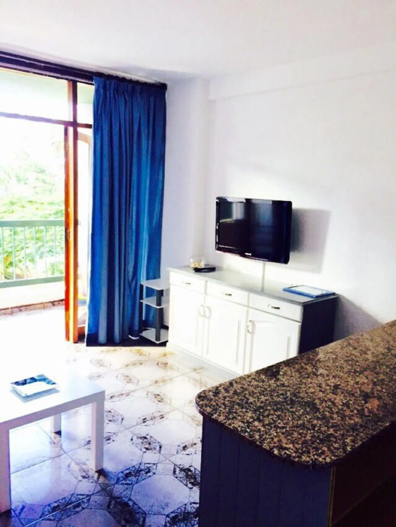 Apartamento Colorines Piscina y Mar