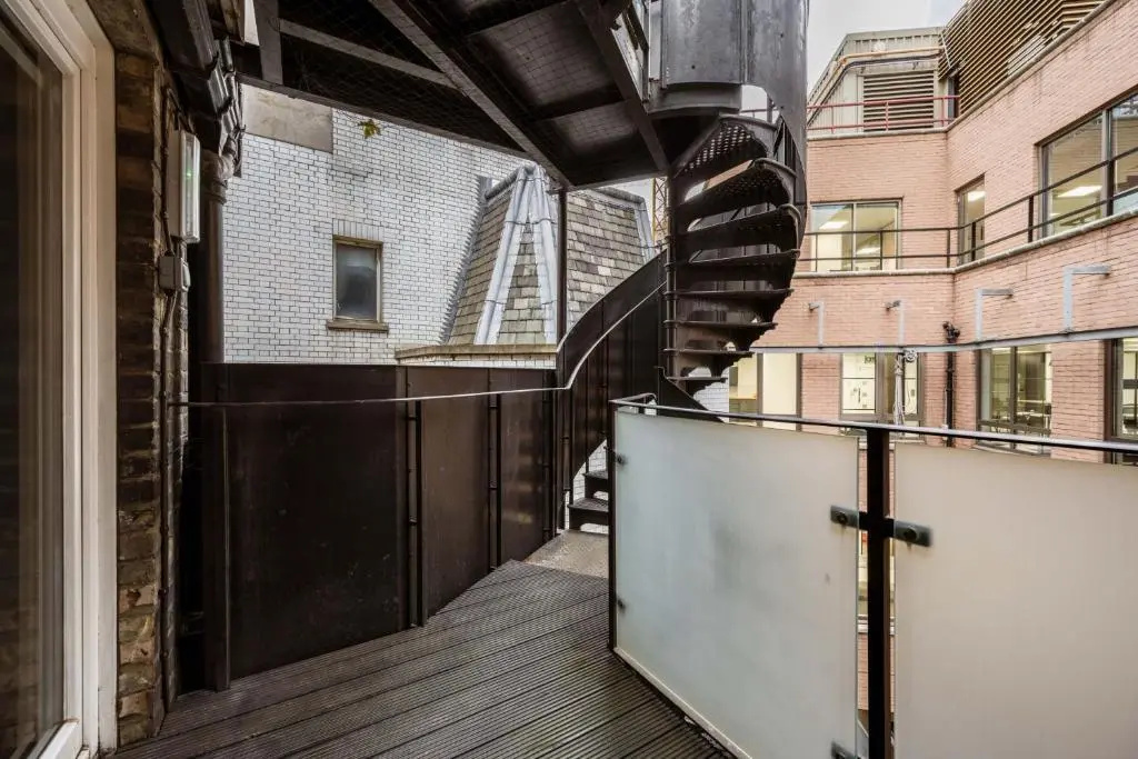 Apartment 4, 48 Bishopsgate by City Living London