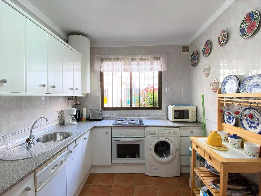 Nueva Nerja 52 Pubelo Andaluz Casasol