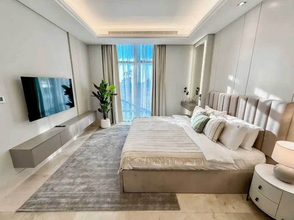 Sea & Garden View Apartments - The 8