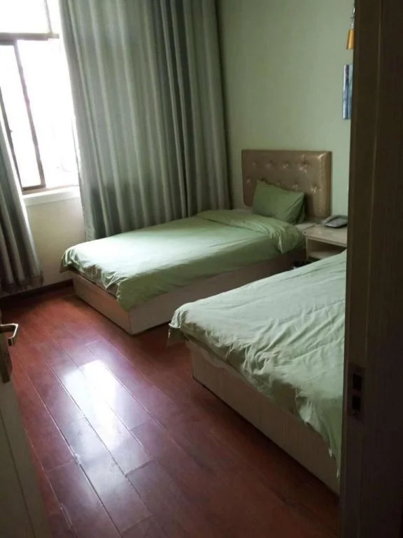 Mengcheng Express Inn