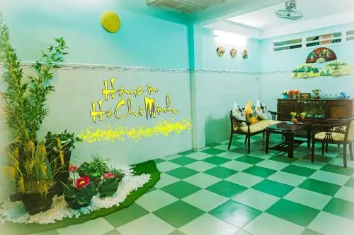 Sunny House - Decor Vintage - 1991s