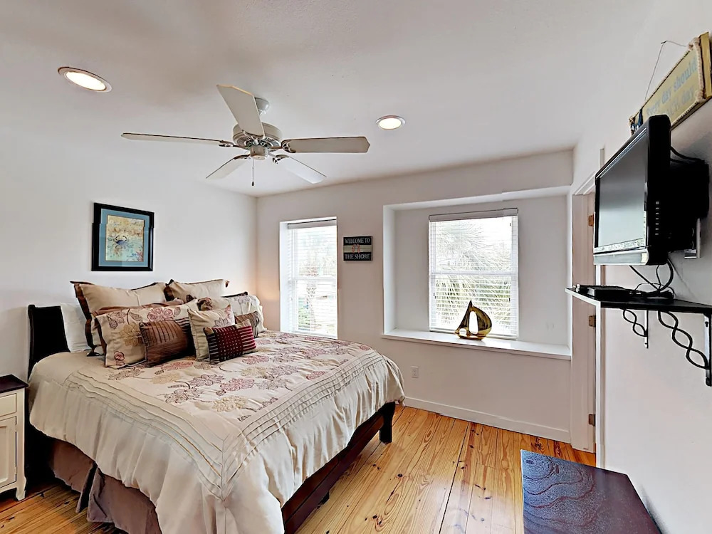 The Commons #102 - Three Bedroom Townhome