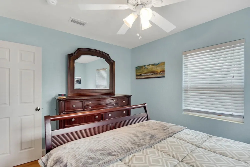 1505 Citrus Street Home by RedAwning