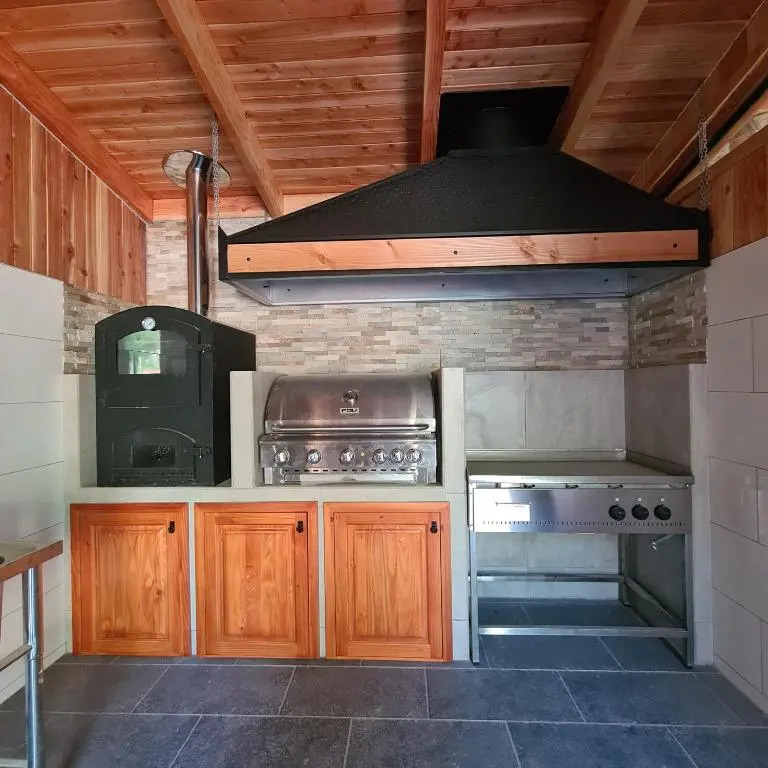 Lican Lodge