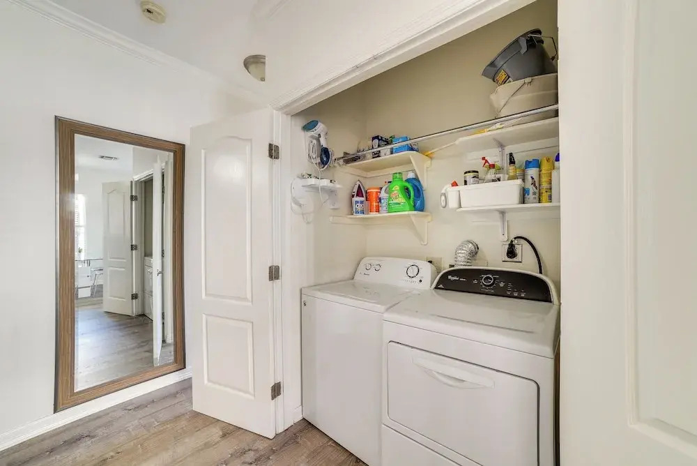 Modern Island Condo w/ Pool: Steps to the Beach!